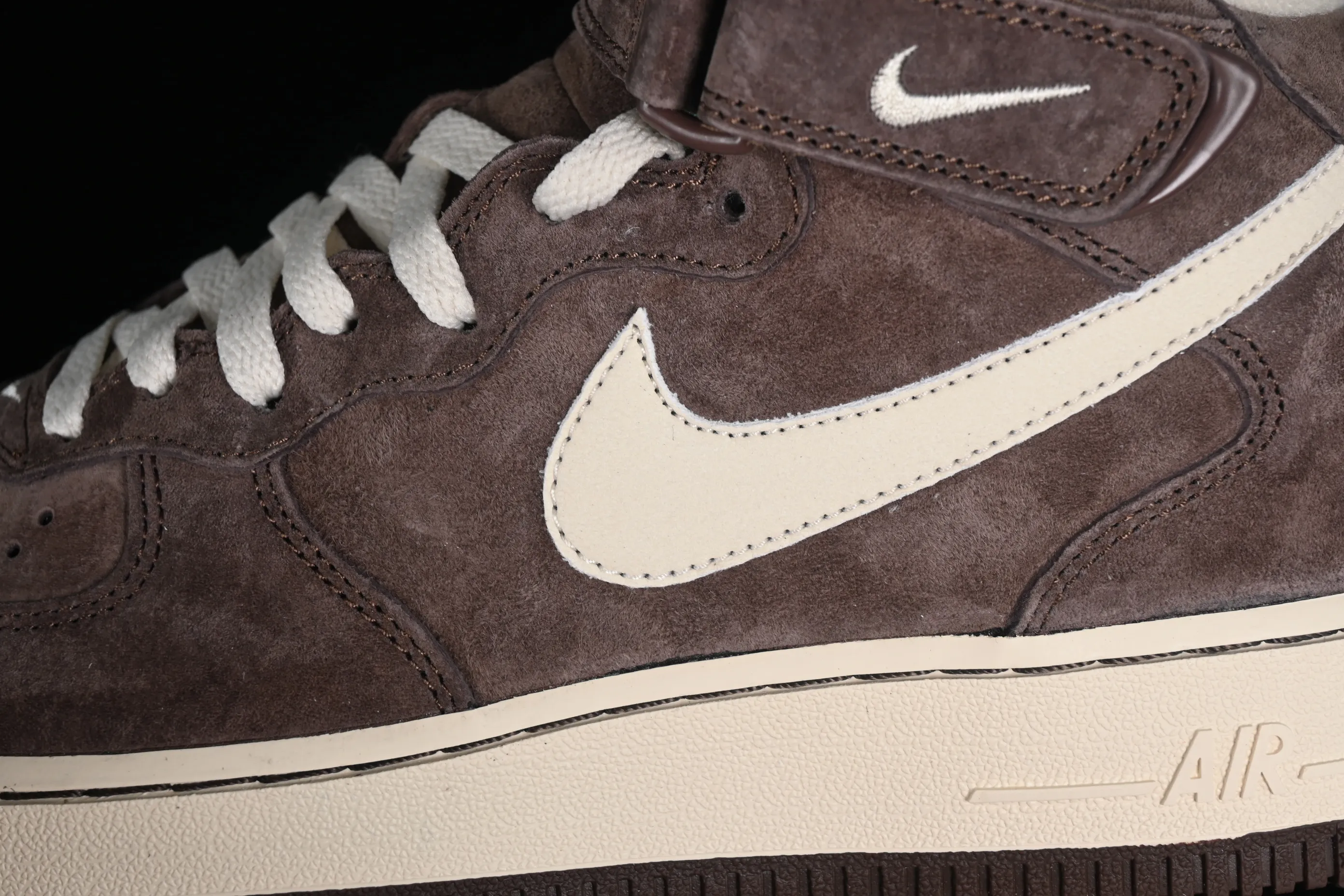 All categories Nk Air Force 1 Air Force series Nk Air Force 1 Mid Air Force mid-top Nk Air Force 1'07 Mid QS Brown Air Force One mid-top casual sneakers DM0107-200